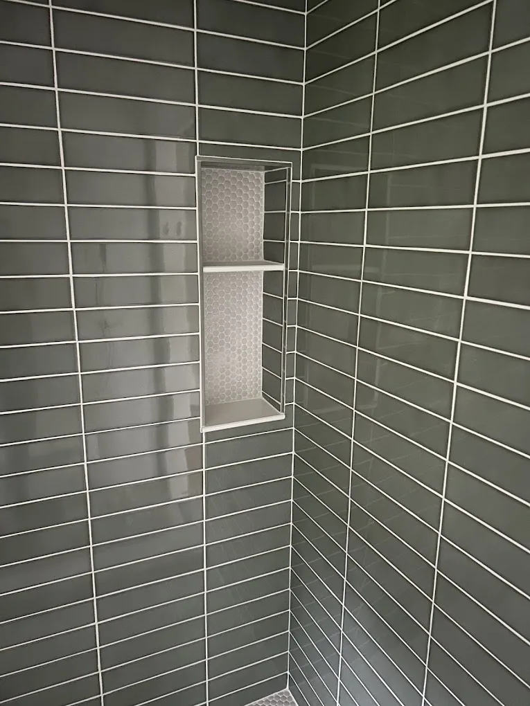 Tile & stone